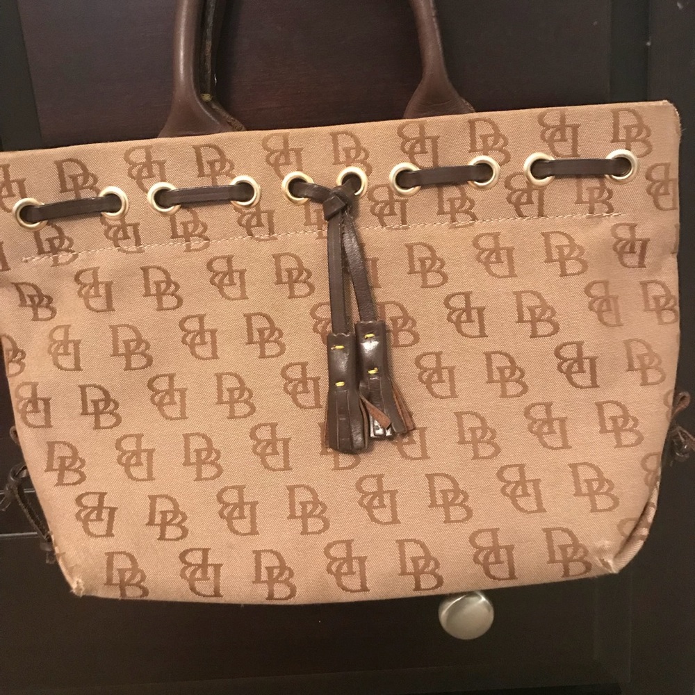 Dooney and Bourke tote bag